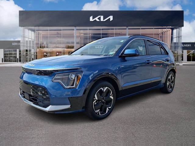Used 2023 Kia Niro Wind w/ Wind Preserve Package FWD image 3