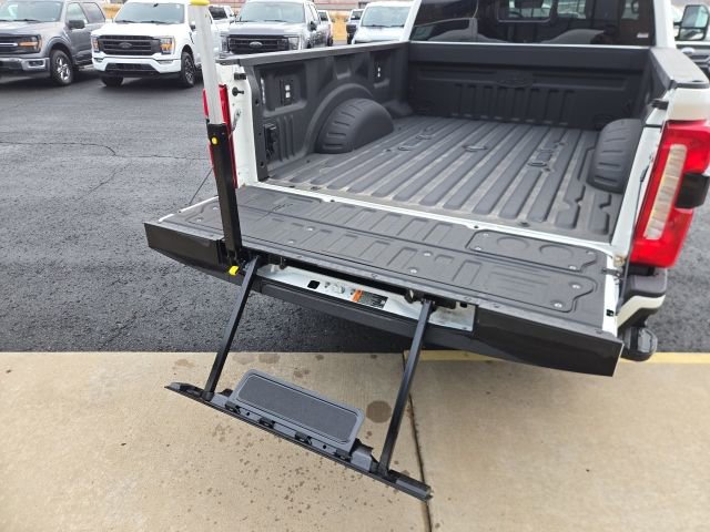 New 2025 Ford F350 Lariat w/ Lariat Ultimate Package AWD/4WD image 52