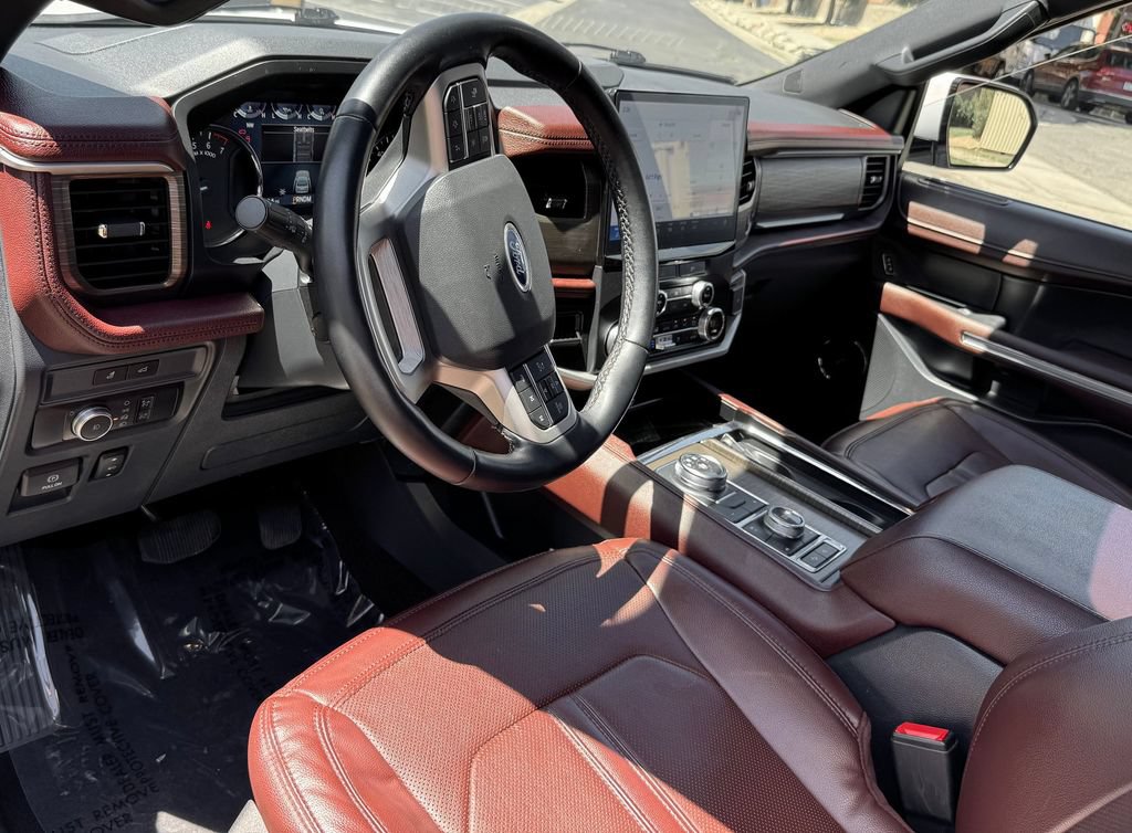 Used 2022 Ford Expedition Limited AWD/4WD image 16