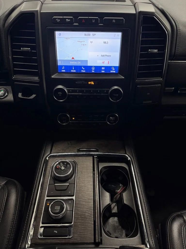 Used 2020 Ford Expedition Limited AWD/4WD image 19