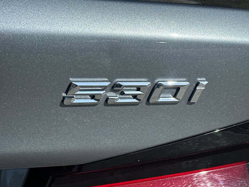Used 2021 BMW 530i RWD image 38