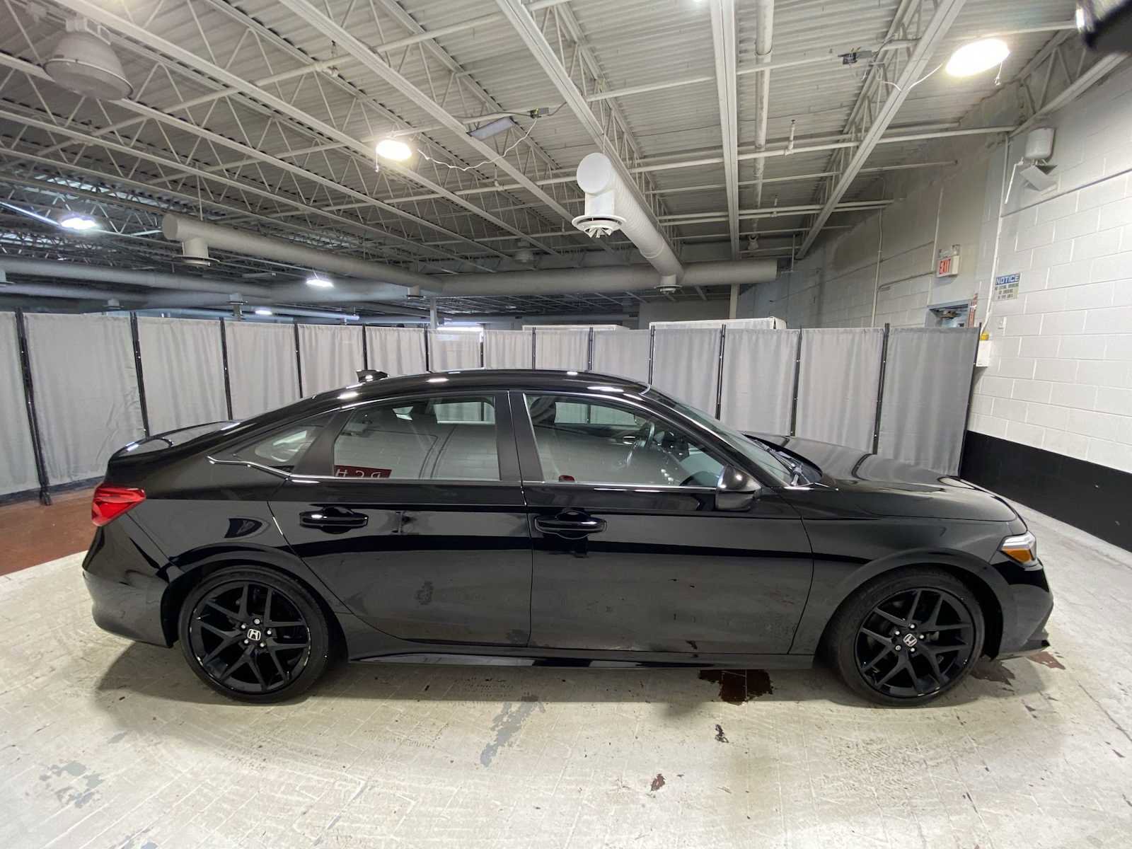 Used 2023 Honda Civic Sport image 27