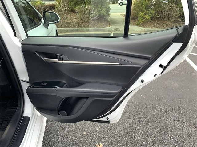 Used 2025 Toyota Camry SE image 11