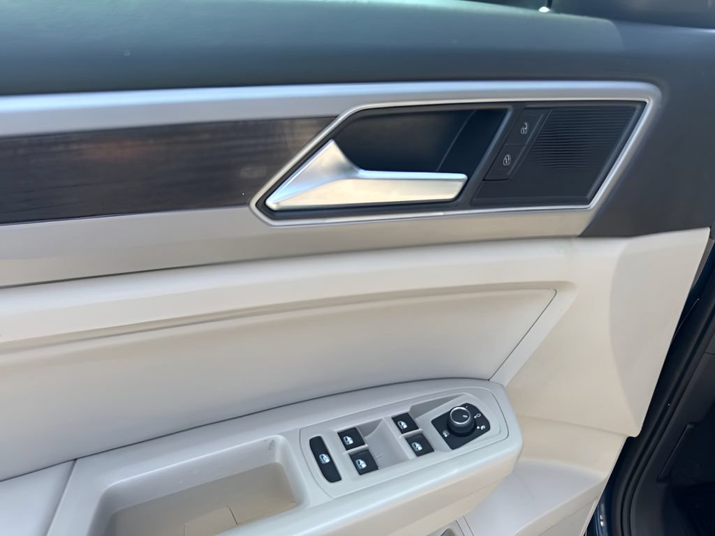 Used 2019 Volkswagen Atlas SEL AWD/4WD image 17