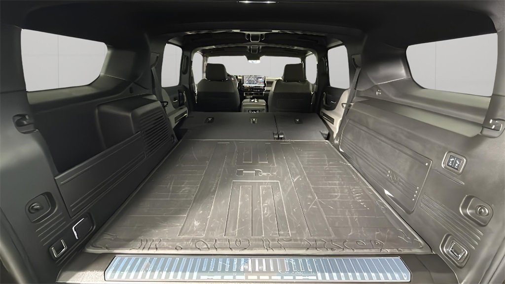 Certified 2025 GMC Hummer EV 2X w/ LPO, Cargo Utility Package image 31