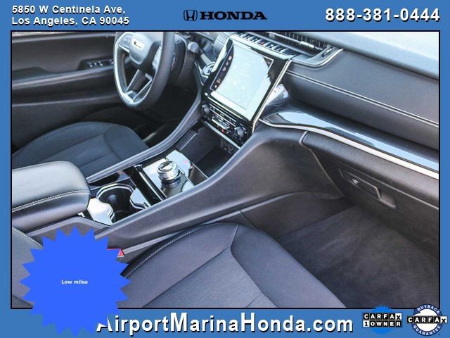 Used 2023 Jeep Grand Cherokee Laredo w/ Luxury Tech Group I image 21