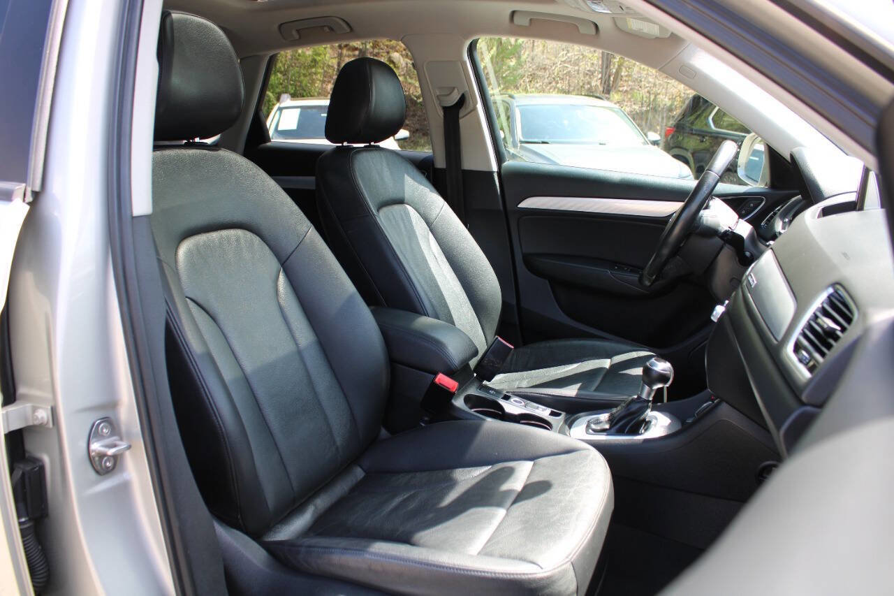 Used 2018 Audi Q3 2.0T Premium w/ Convenience Package AWD/4WD image 32