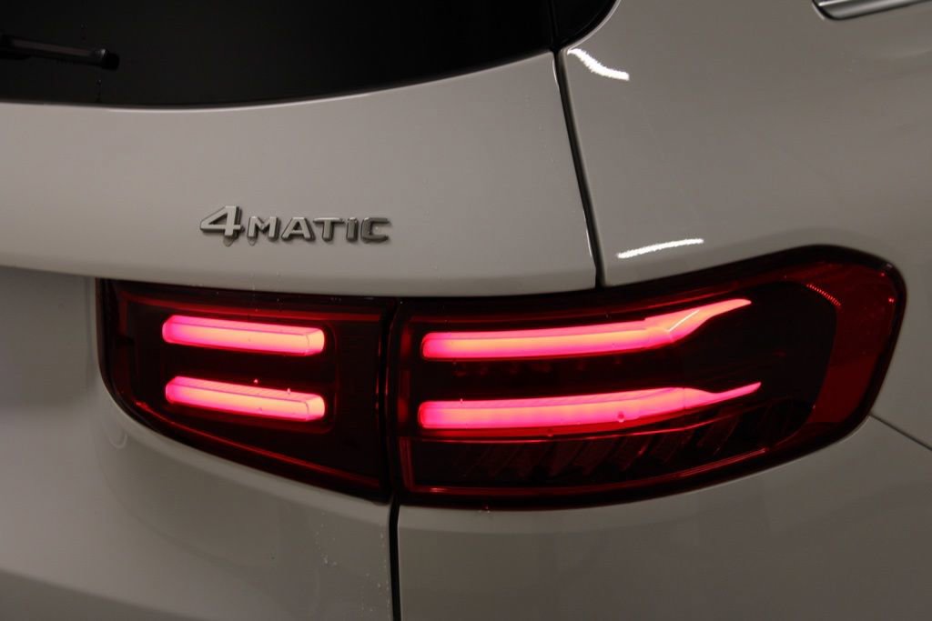 Certified 2026 Mercedes-Benz GLB 250 4MATIC image 6