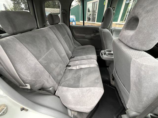 Used 2004 Suzuki Grand Vitara LX AWD/4WD image 14