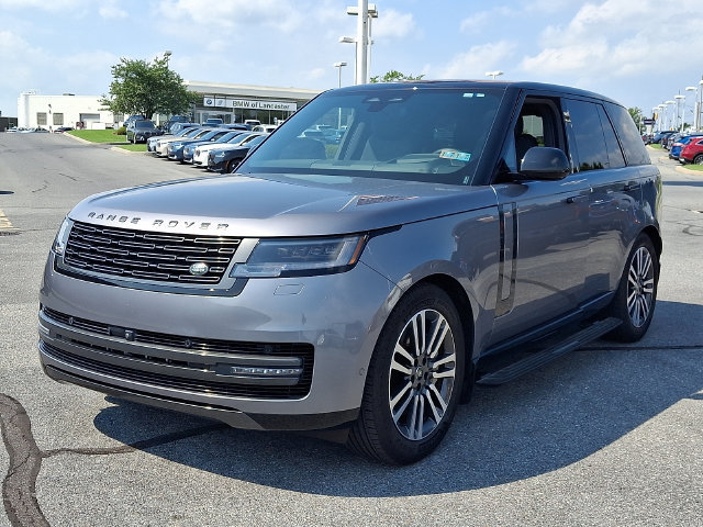Used 2024 Land Rover Range Rover SE AWD/4WD image 4