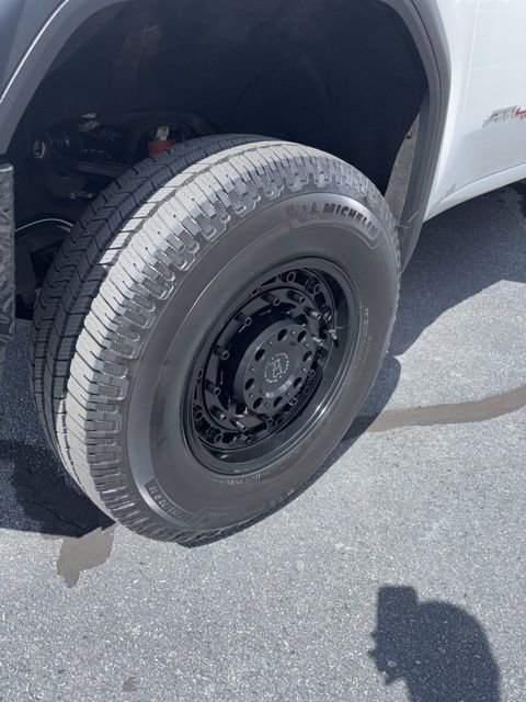 Used 2023 GMC Sierra 2500 AT4 w/ Gooseneck/5TH Wheel Package image 17