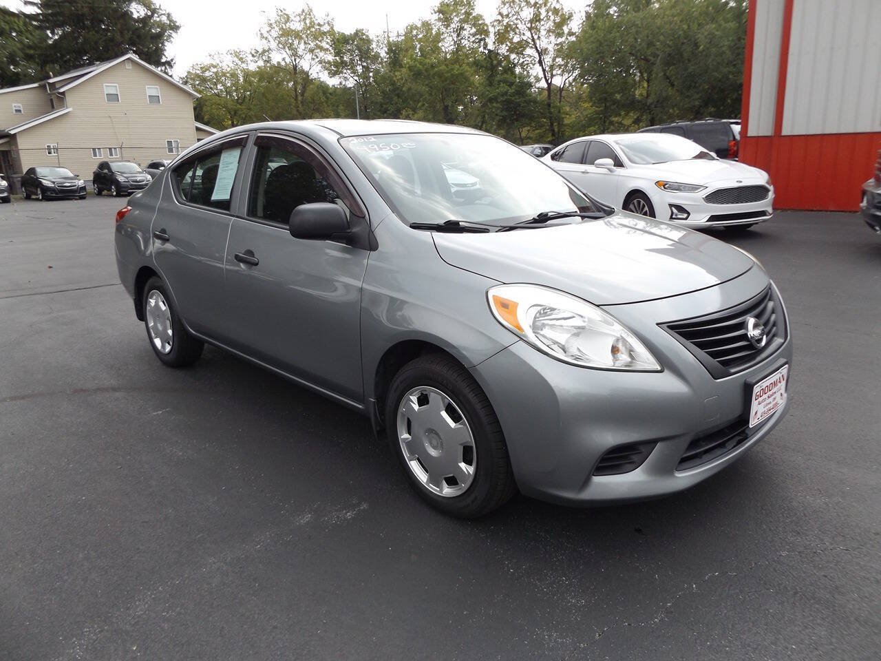 Used 2012 Nissan Versa S w/ Cruise Control Pkg FWD image 5