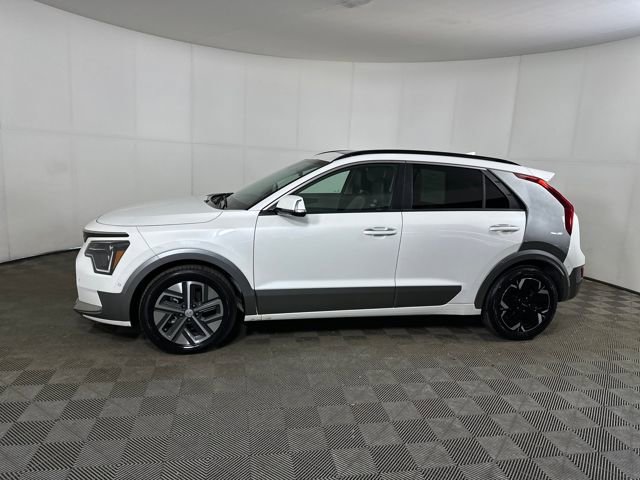 Used 2023 Kia Niro Wave w/ Wave Preserve Package image 6