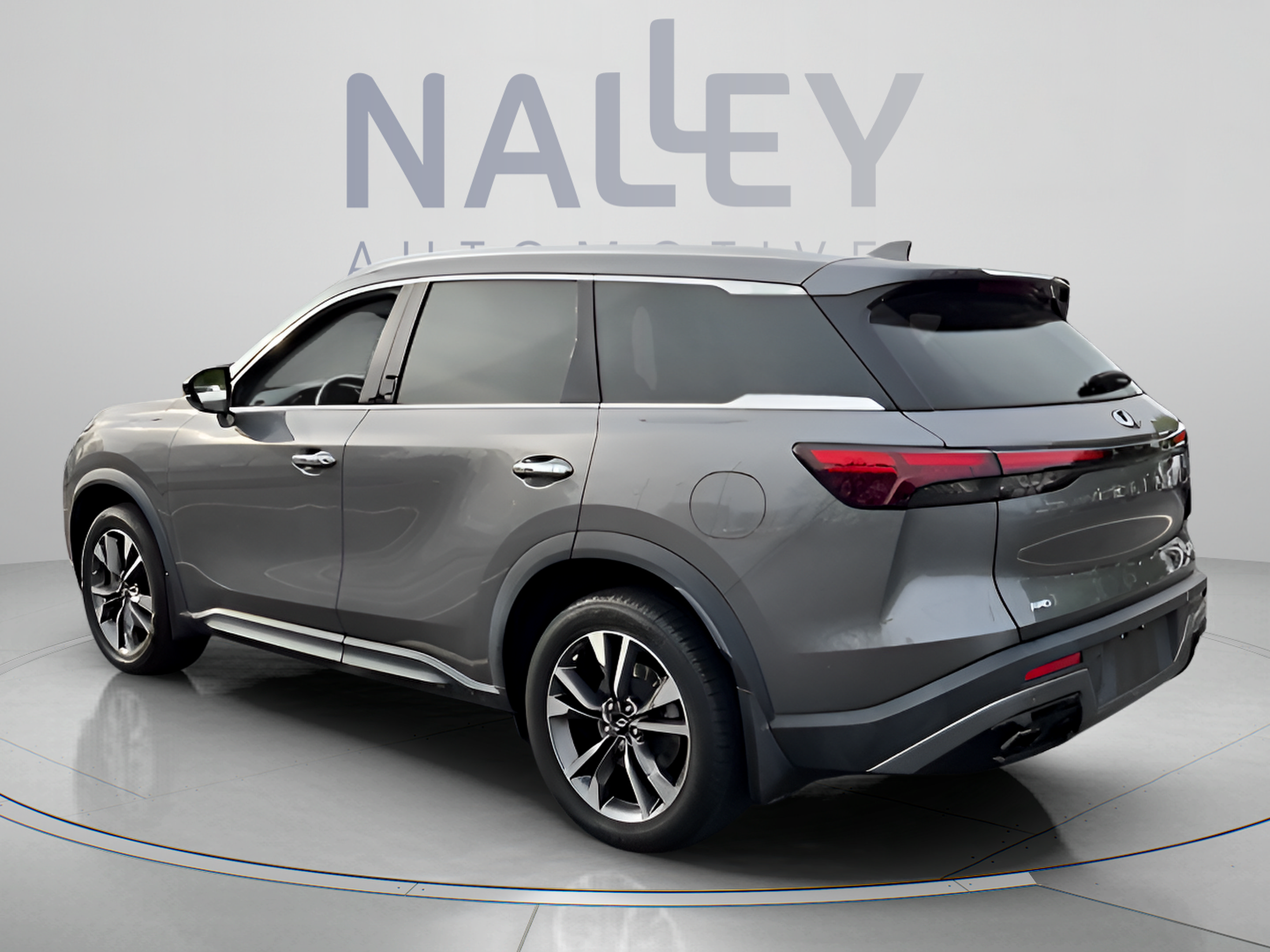 Used 2023 INFINITI QX60 Luxe AWD/4WD image 3