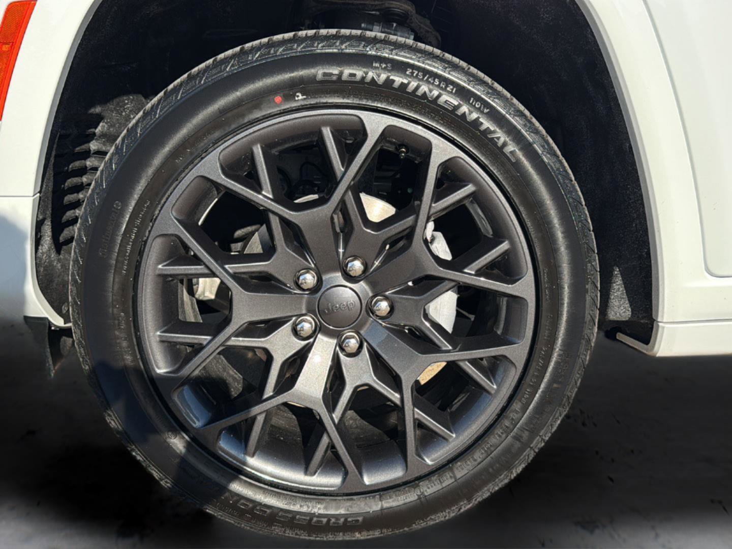 New 2026 Jeep Grand Cherokee Summit w/ Obsidian Package image 39