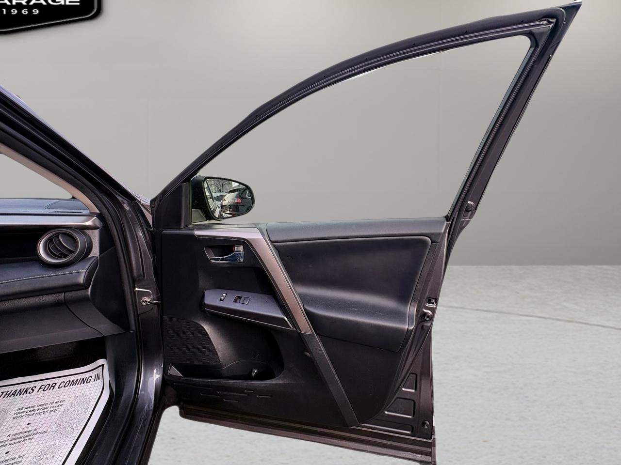 Used 2018 Toyota RAV4 XLE image 38