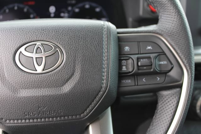 Used 2025 Toyota Tacoma TRD Sport image 29