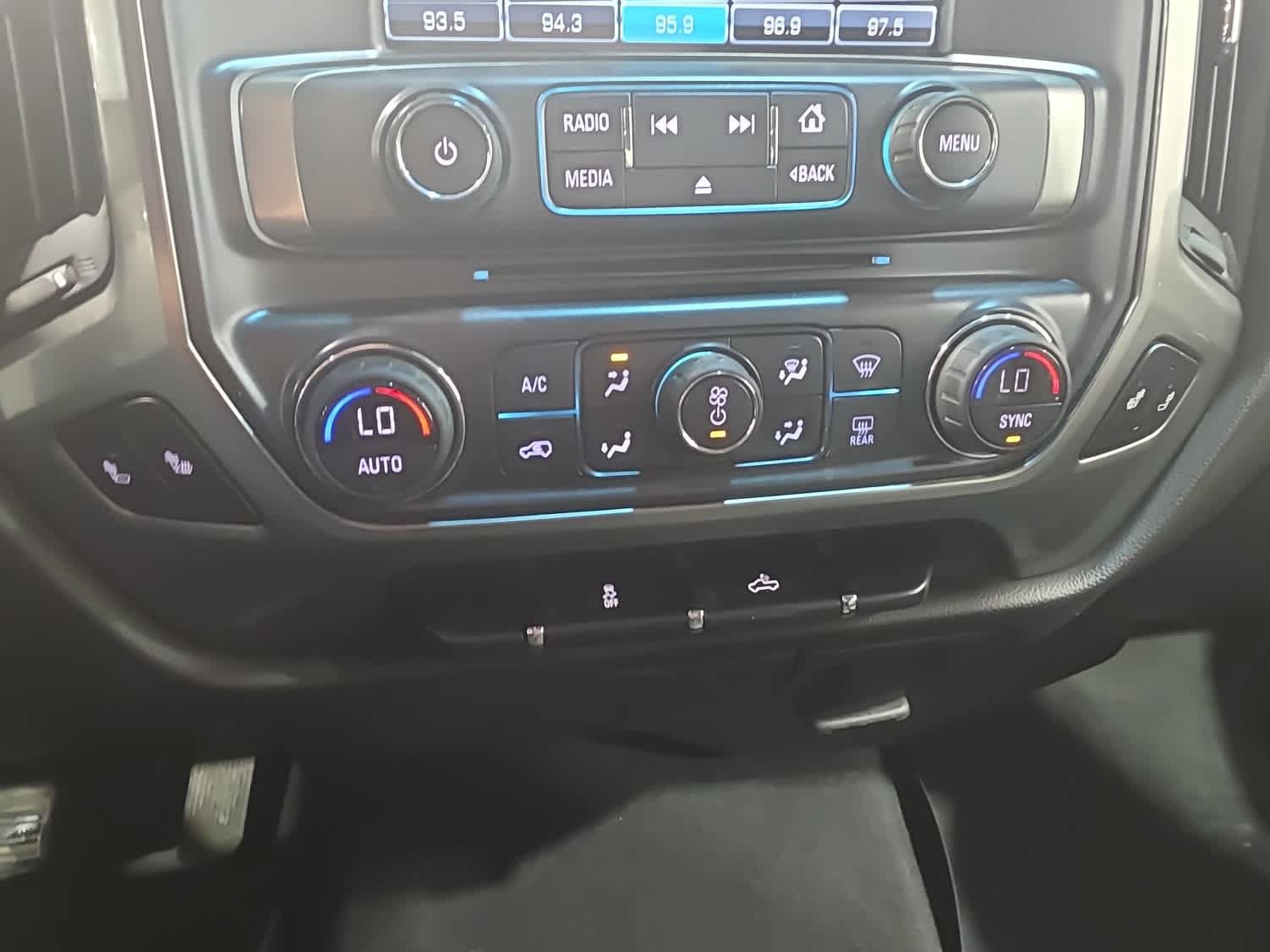 Certified 2019 Chevrolet Silverado 2500 LT w/ All Star Edition AWD/4WD image 22