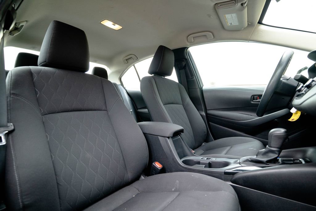 Used 2024 Toyota Corolla LE FWD image 15