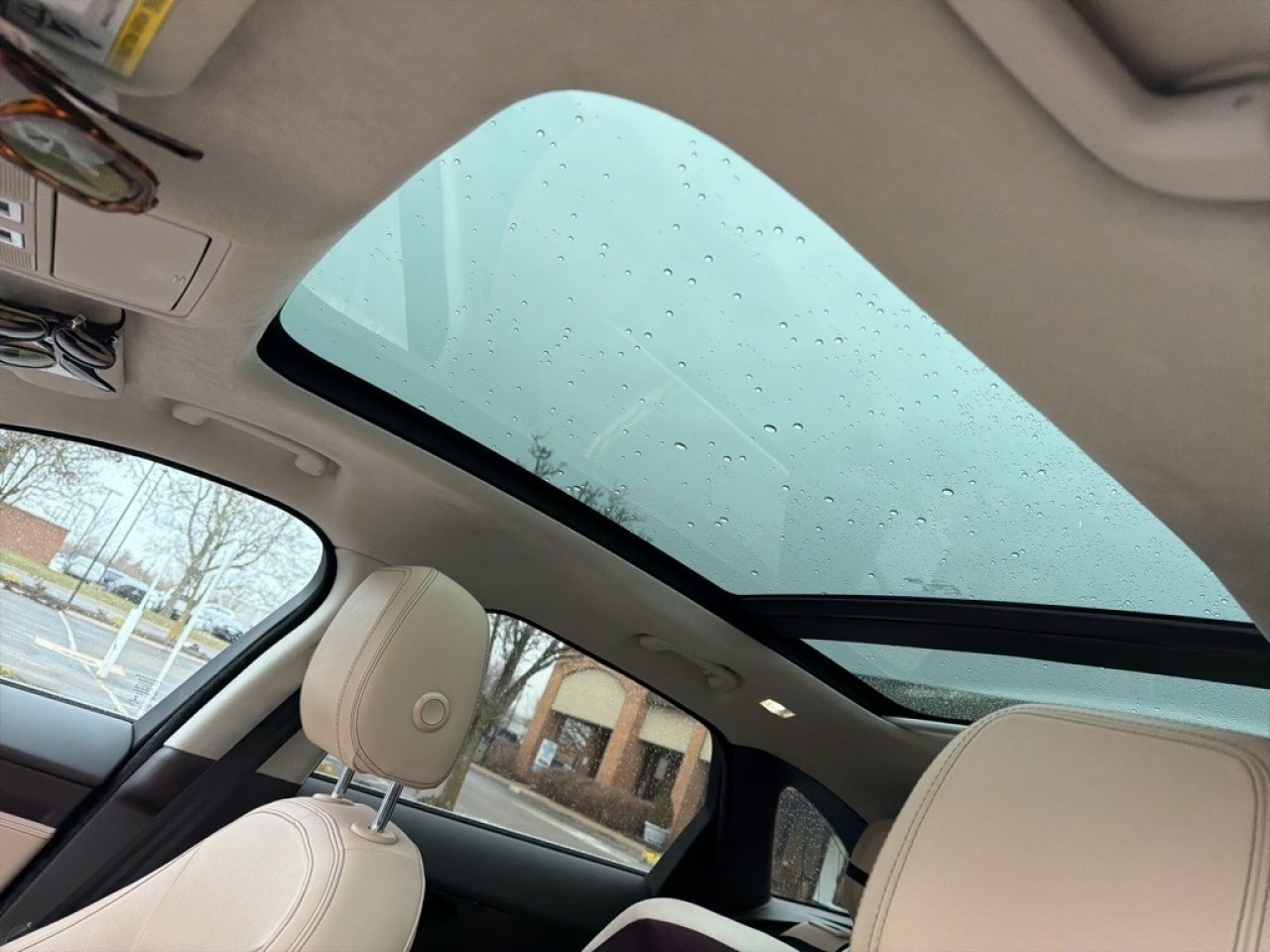 Used 2020 Jaguar F-PACE Prestige image 9