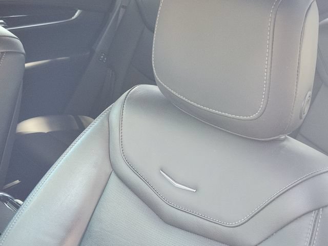 Used 2022 Cadillac XT6 Premium Luxury w/ Technology Package FWD image 15