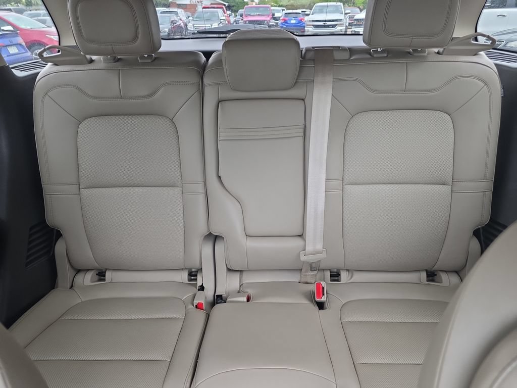 Used 2022 Lincoln Corsair AWD w/ Equipment Group 101A image 24