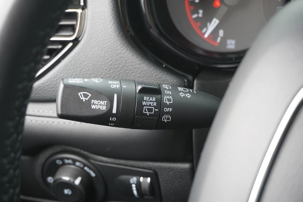 Used 2022 Dodge Durango GT image 17