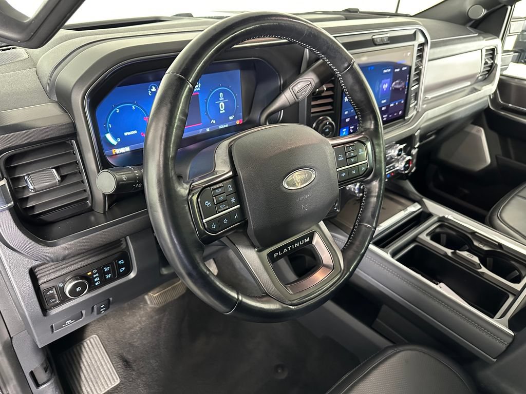 Used 2026 Ford F250 Platinum AWD/4WD image 11