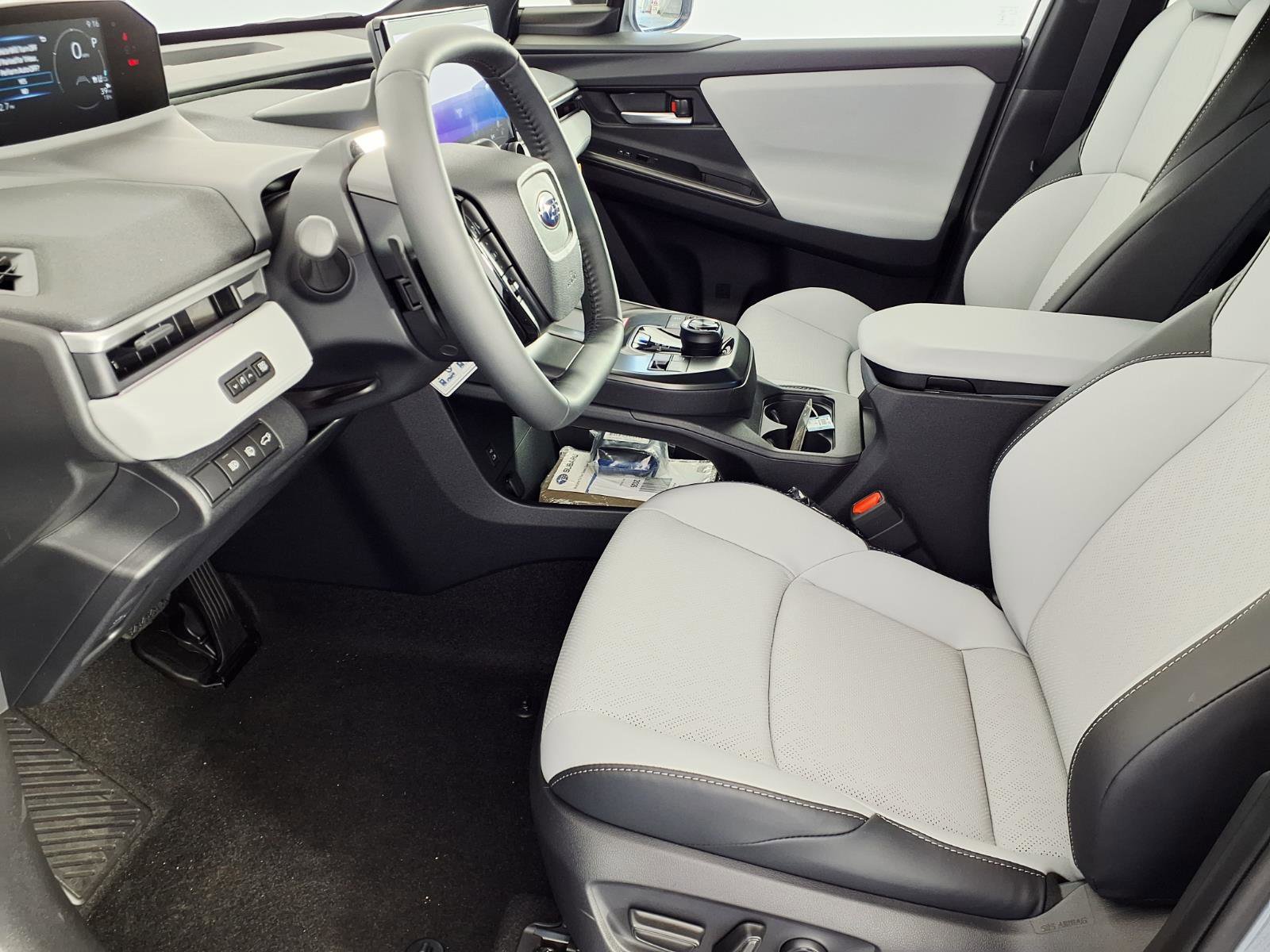 New 2026 Subaru Solterra Limited XT image 7