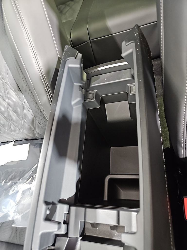 New 2025 Nissan Rogue Platinum w/ Platinum Premium Package image 26