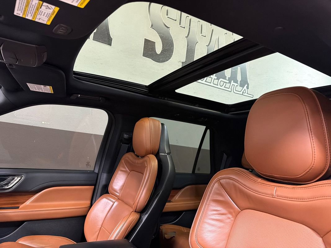 Used 2019 Lincoln Navigator Reserve AWD/4WD image 20