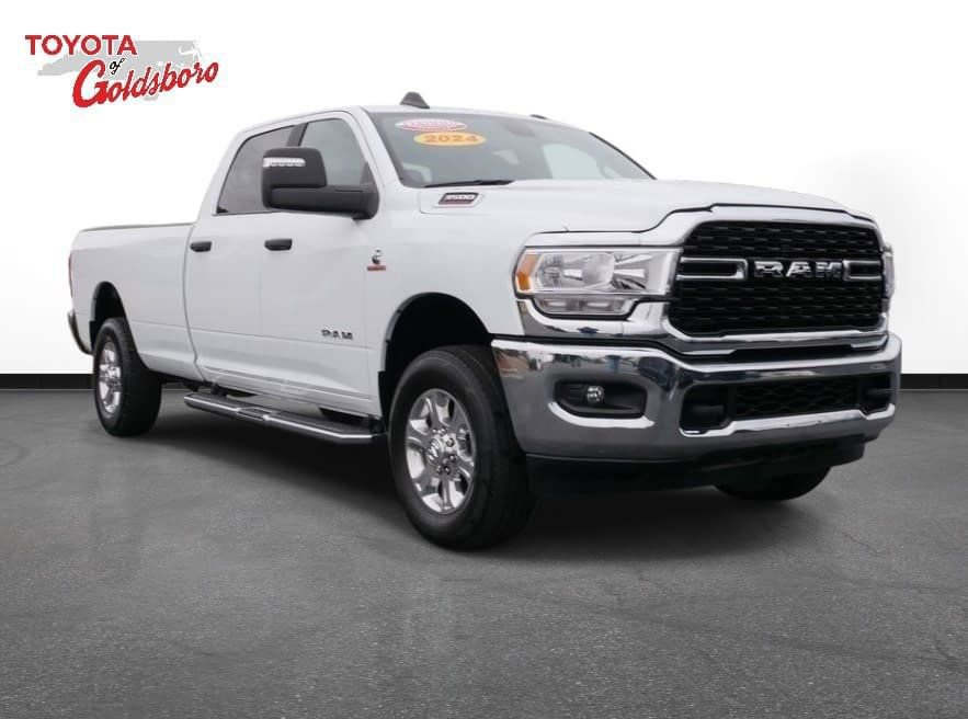Used 2024 RAM 3500 Big Horn image 3