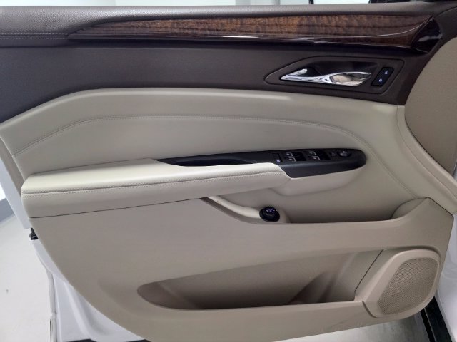 Certified 2016 Cadillac SRX Luxury w/ Driver Awareness Package FWD image 10