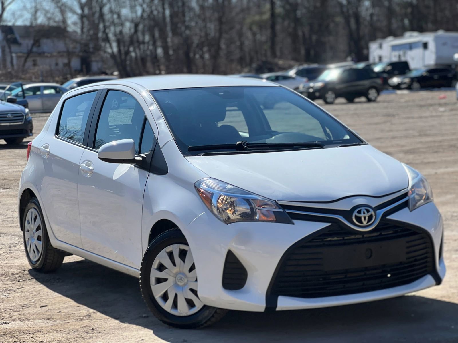 Used 2016 Toyota Yaris L FWD image 8