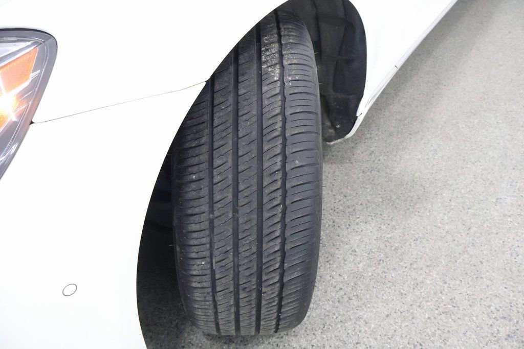 Used 2017 Mercedes-Benz S 550 4MATIC Sedan image 4