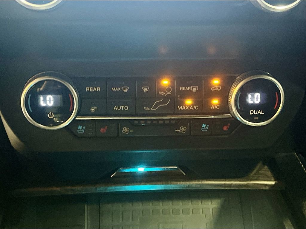 Used 2021 Ford Expedition Limited AWD/4WD image 16
