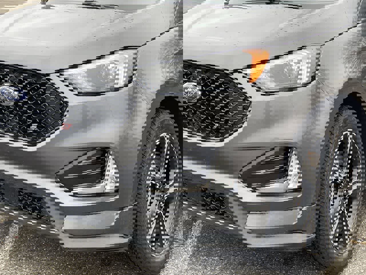 Used 2019 Ford Edge ST w/ Cold Weather Package image 36