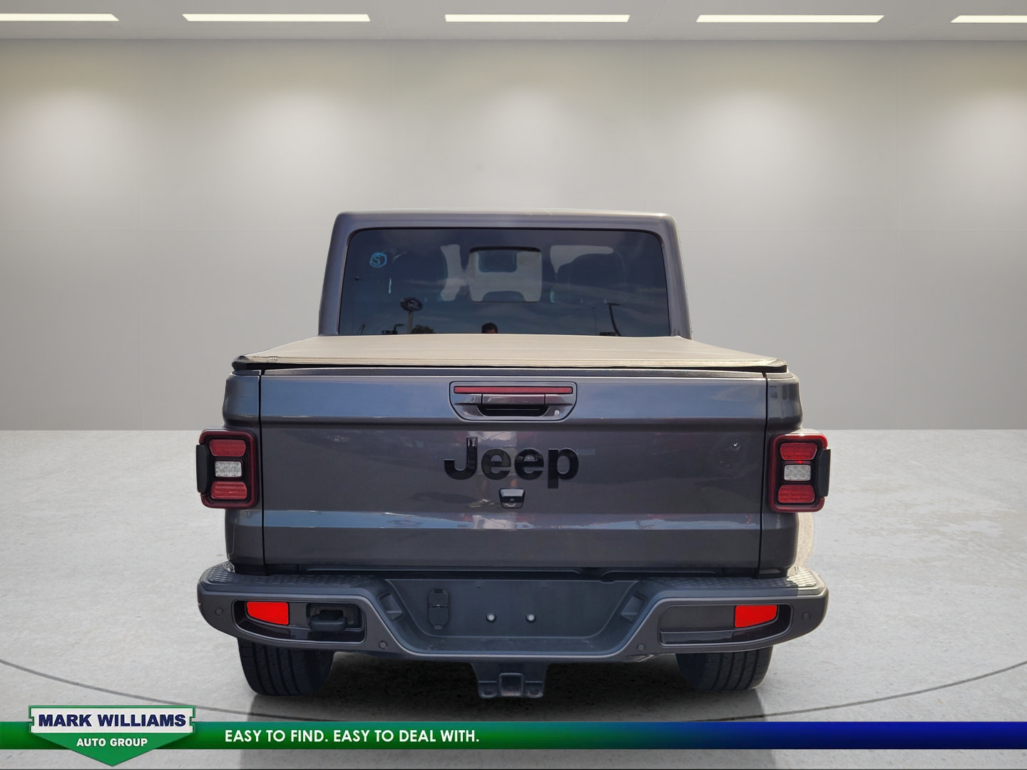Used 2021 Jeep Gladiator Overland AWD/4WD image 5