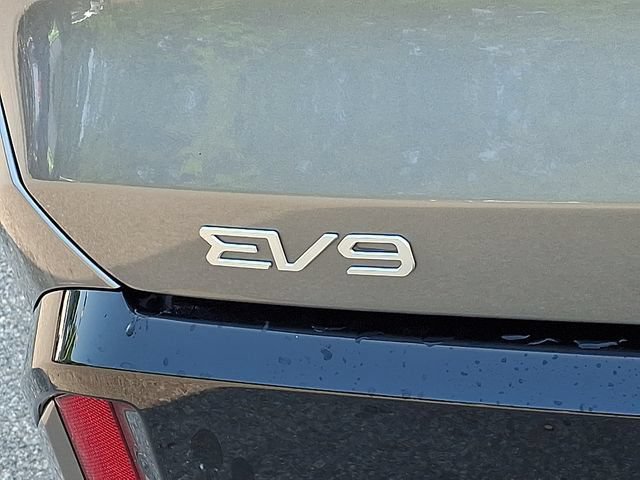 Used 2024 Kia EV9 GT-Line AWD/4WD image 40