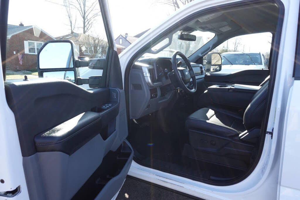 Used 2023 Ford F250 XLT AWD/4WD image 13