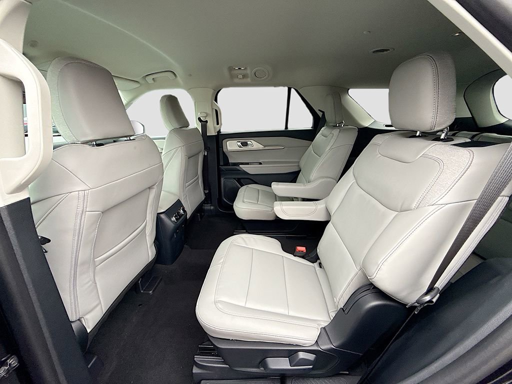 New 2026 Ford Explorer Active w/ Active Comfort Package image 22