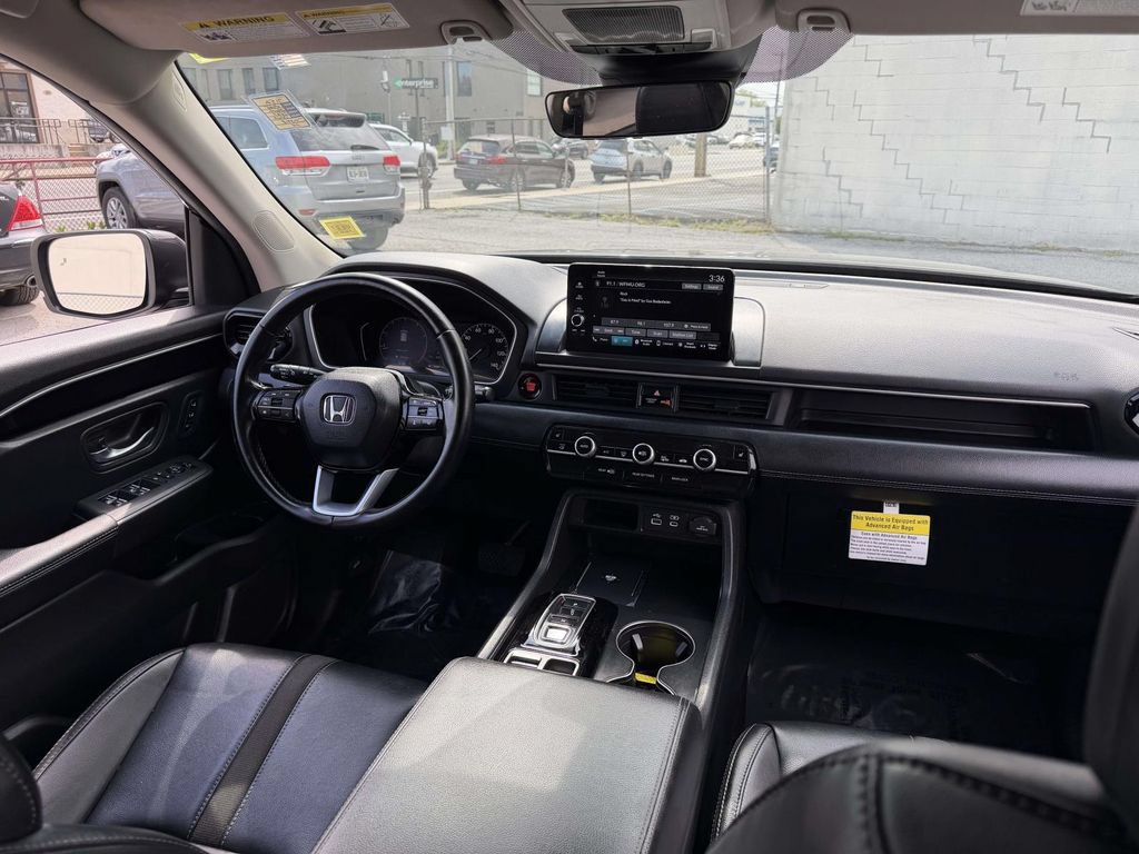Used 2025 Honda Pilot EX-L image 21