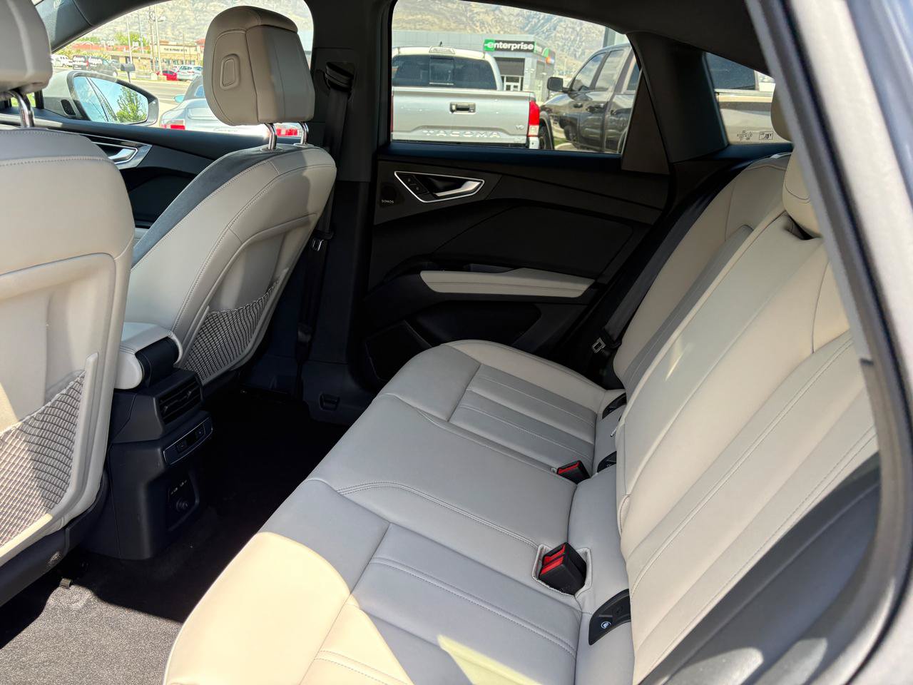 Used 2025 Audi Q4 e-tron Quattro Prestige AWD/4WD image 8