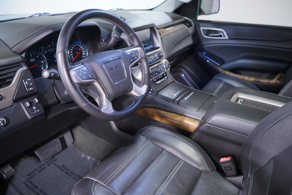 Used 2017 GMC Yukon Denali w/ Open Road Package RWD image 6