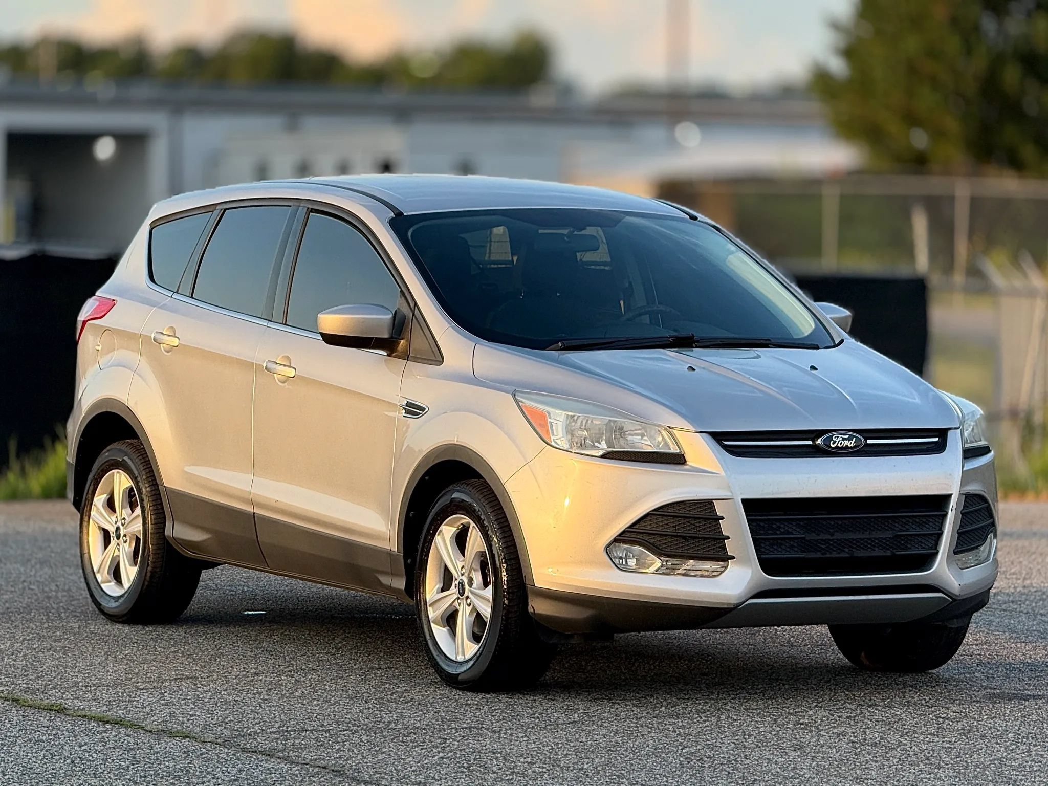 Used 2014 Ford Escape SE FWD image 1