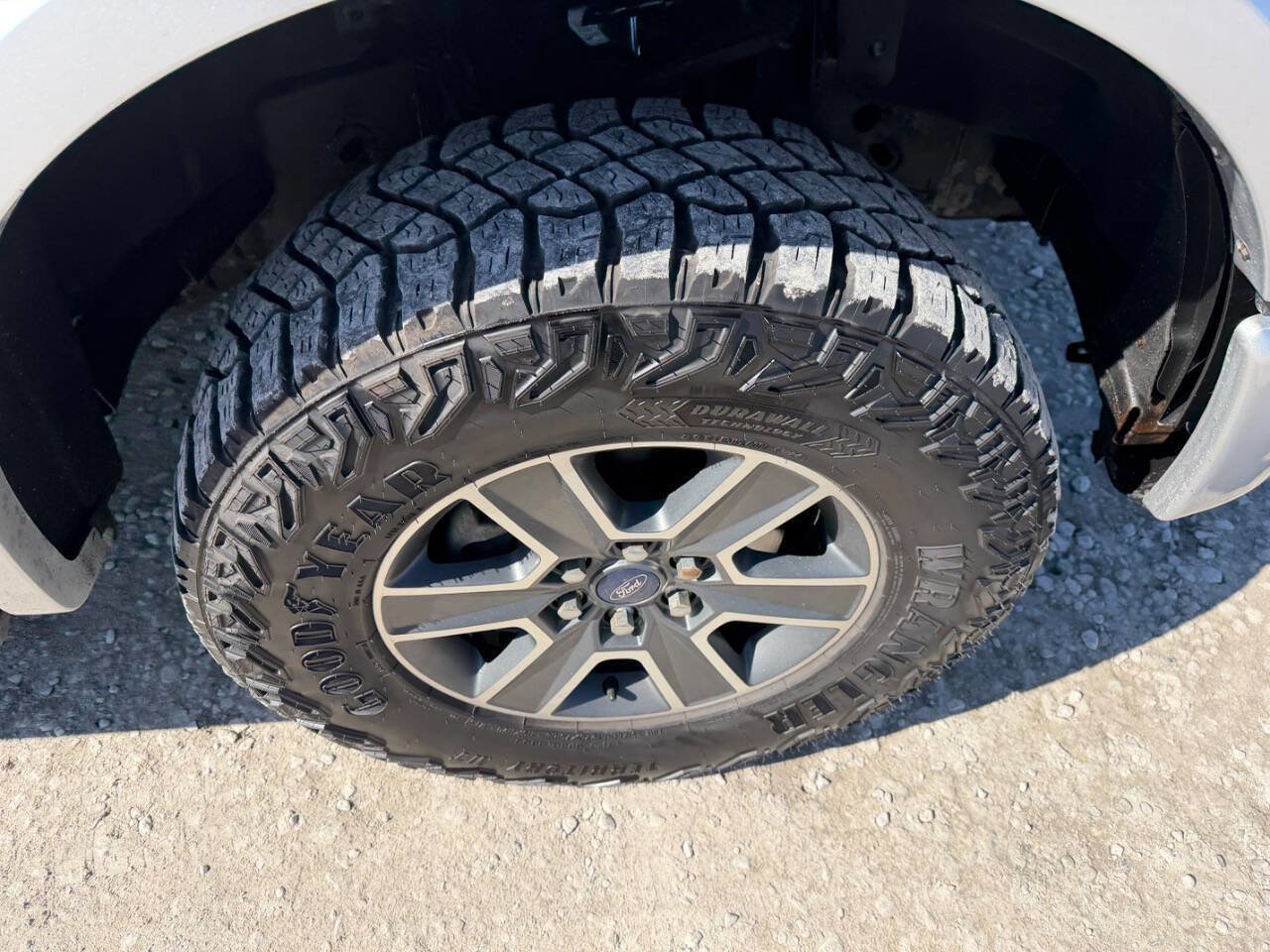 Used 2016 Ford F150 XLT w/ Equipment Group 302A Luxury image 12