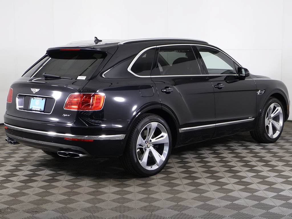 Used 2020 Bentley Bentayga Plug-In Hybrid AWD/4WD image 16