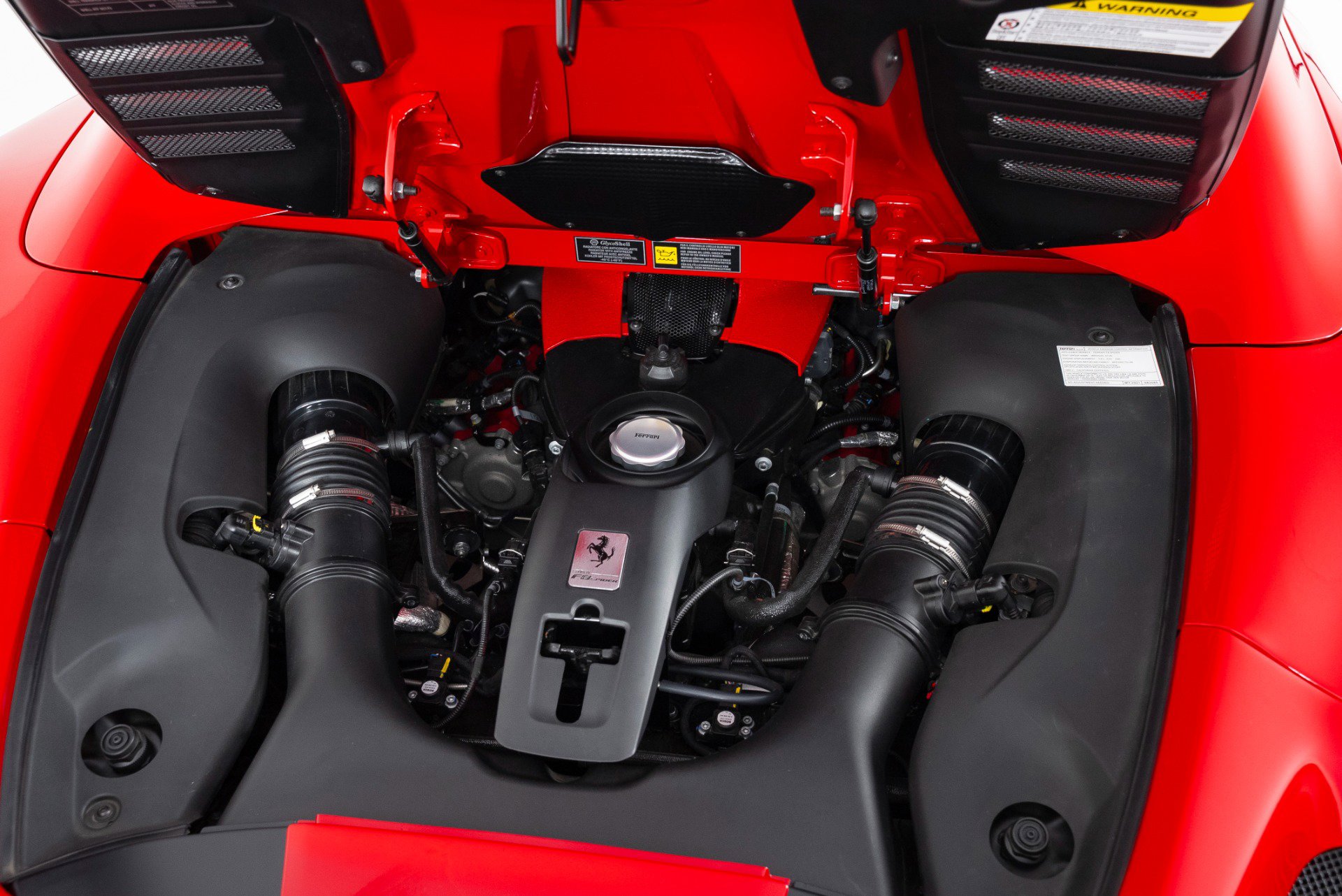 Used 2021 Ferrari F8 Tributo image 40