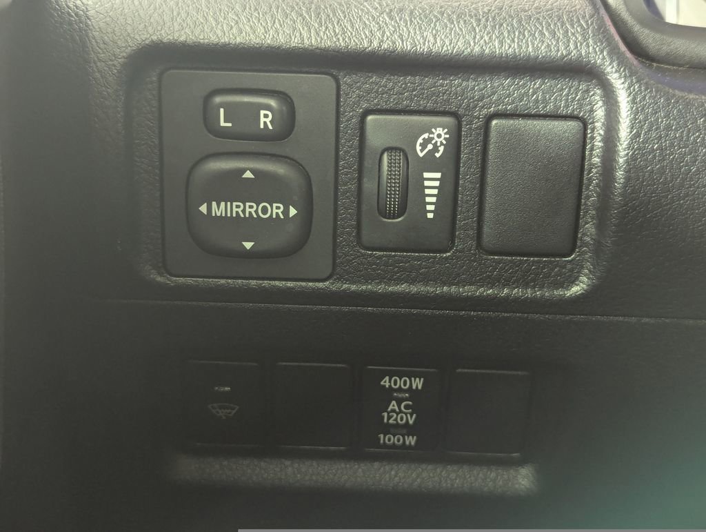 Used 2014 Toyota 4Runner SR5 AWD/4WD image 43