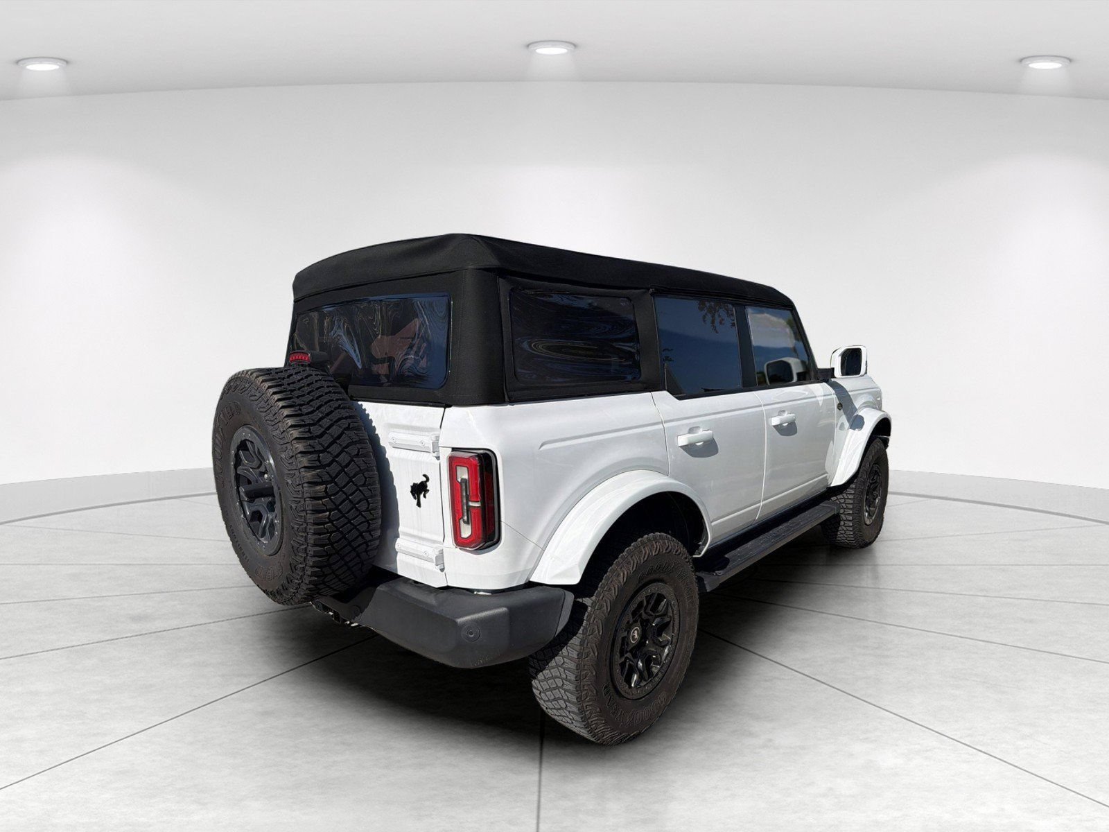 Used 2024 Ford Bronco Wildtrak AWD/4WD image 4